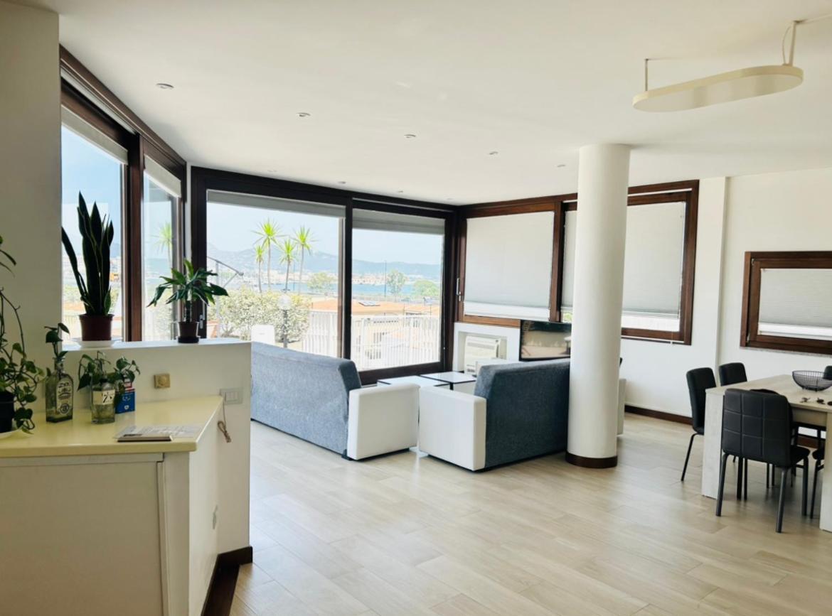 Sunny Rooftop Loft With Gorgeous Views Of Олбия Екстериор снимка